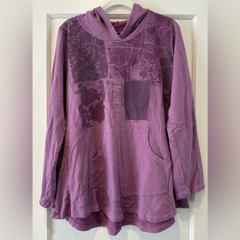 Blue Fish Sweet Pocket Hoodie in Orchid